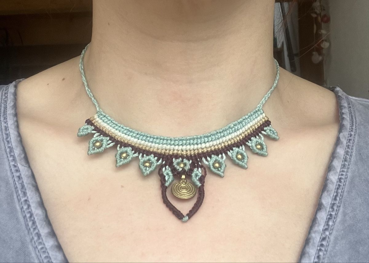 Catenine: Handgemachte Makramee Halskette, Modeschmuck, Unikat! – Nuovo e nell'imballaggio originale da Thun venduto da Naestia 1