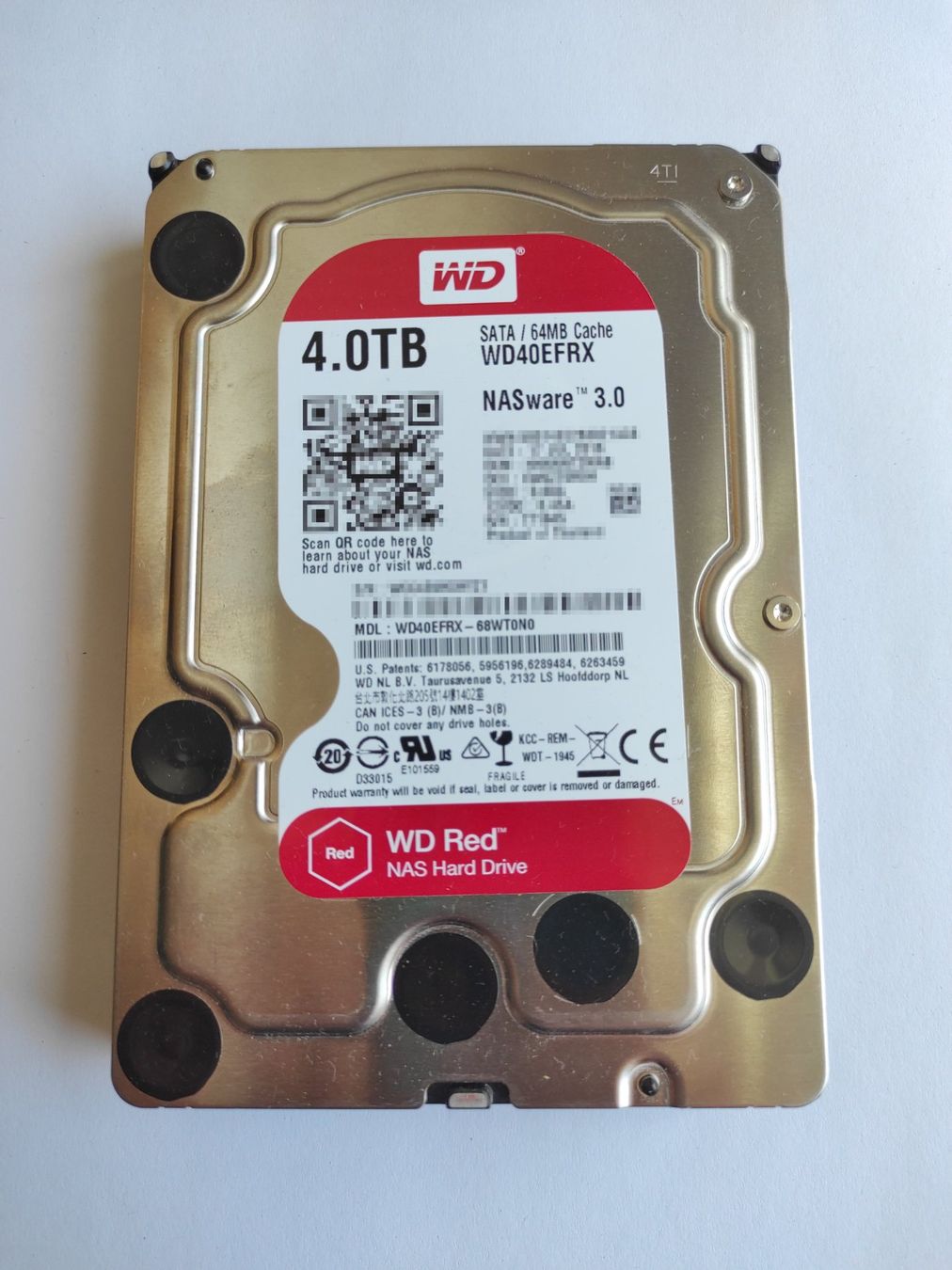 Western Digital Harddisks: WD Red 4 TB WD40EFRX SATA 64 MB Cache – Gebraucht aus Niederwil AG von ewa_k9zz