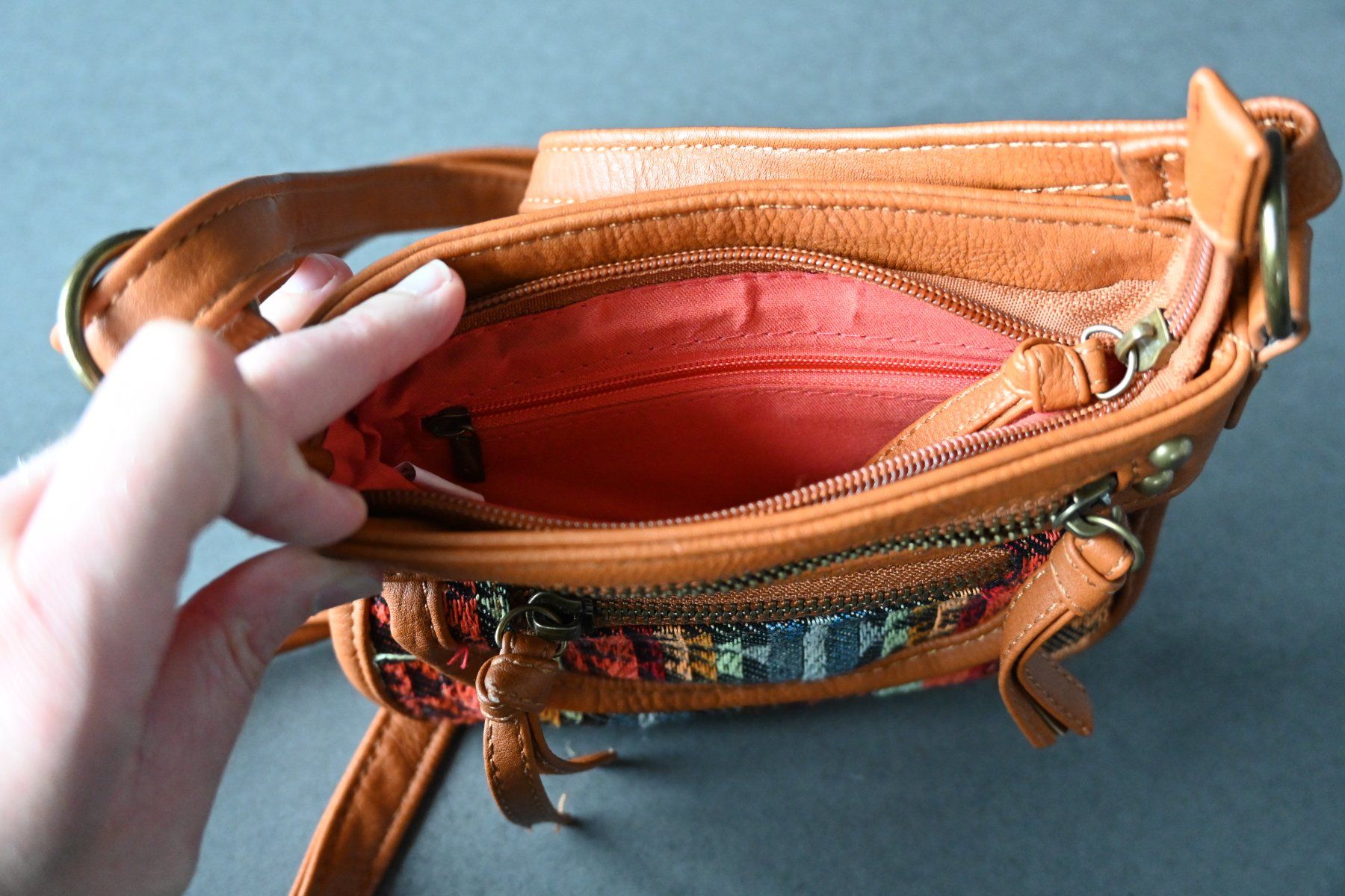 Borse & Zaini: Handtasche – Usato da Dietikon venduto da Bhelbling 1