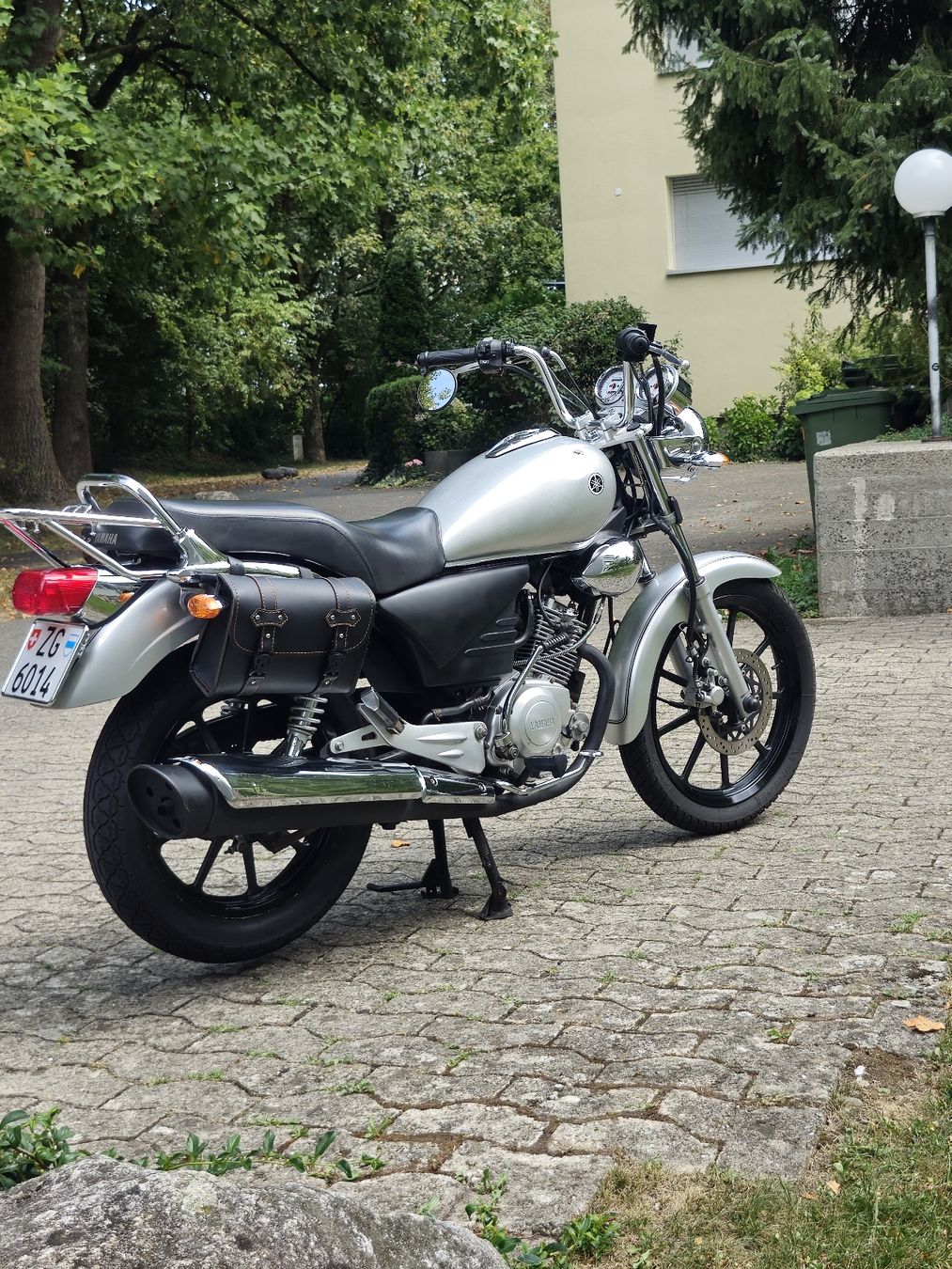 Yamaha Cruisers: Yamaha YBR 125 Custom – D'occasion à Cham par ben_r9pl 1
