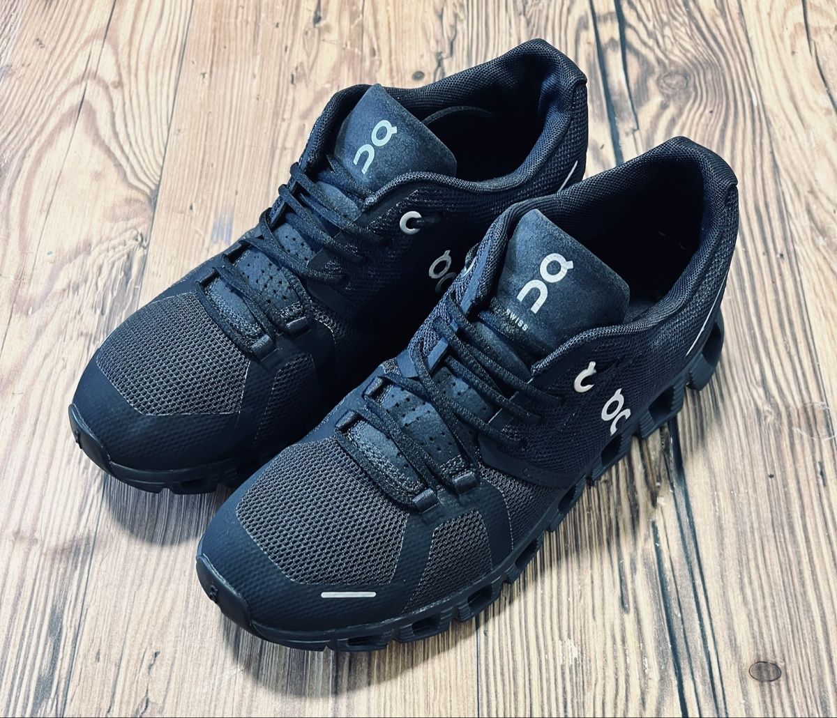 On Scarpe da donna: On Cloud Laufschuhe, Grösse 38, Schwarz – Usato da Scuol venduto da ricos81 2