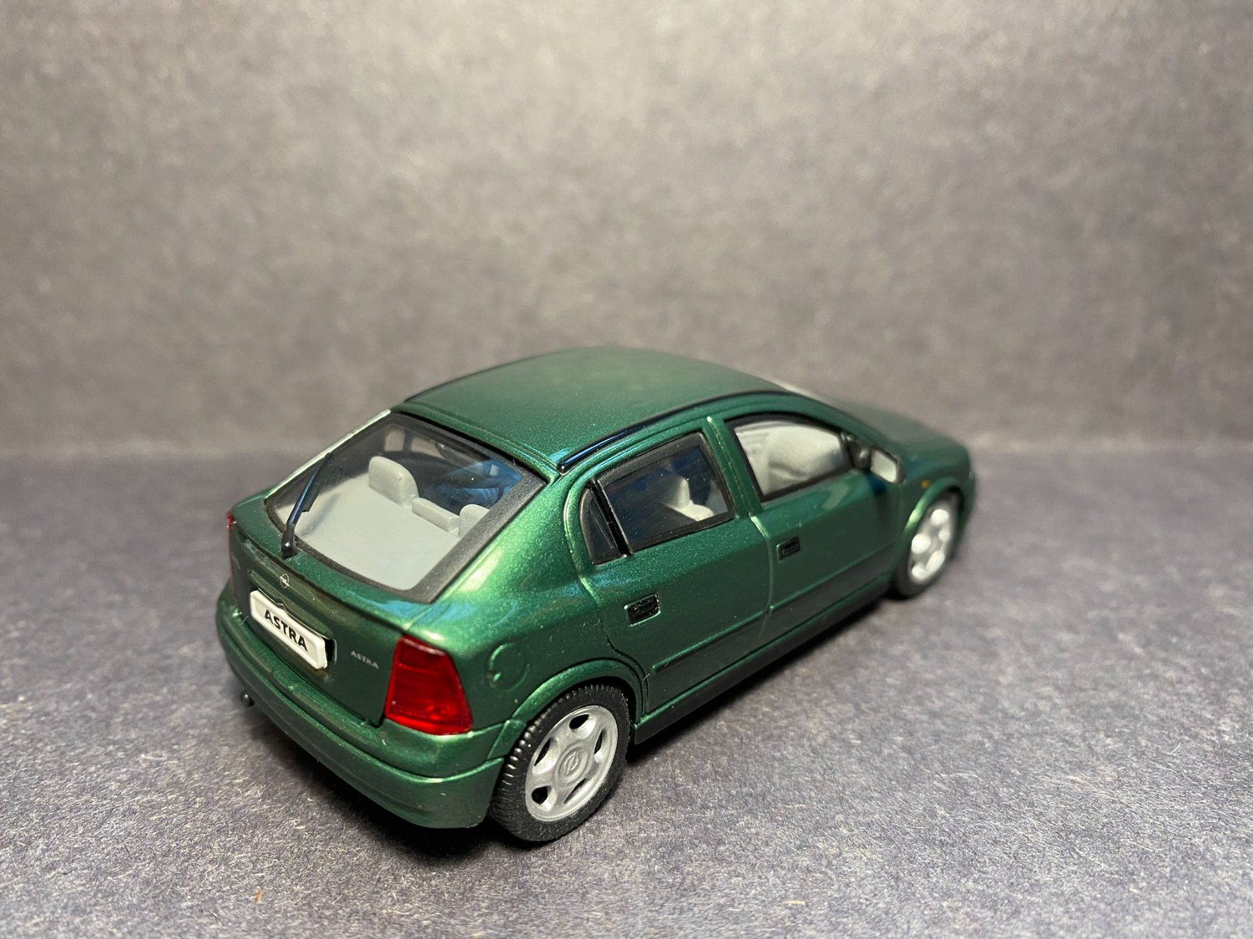 Schuco Modellautos: Opel Astra G - Schuco 1:43 – Gebraucht aus Spiez von Mlandcruiser 4