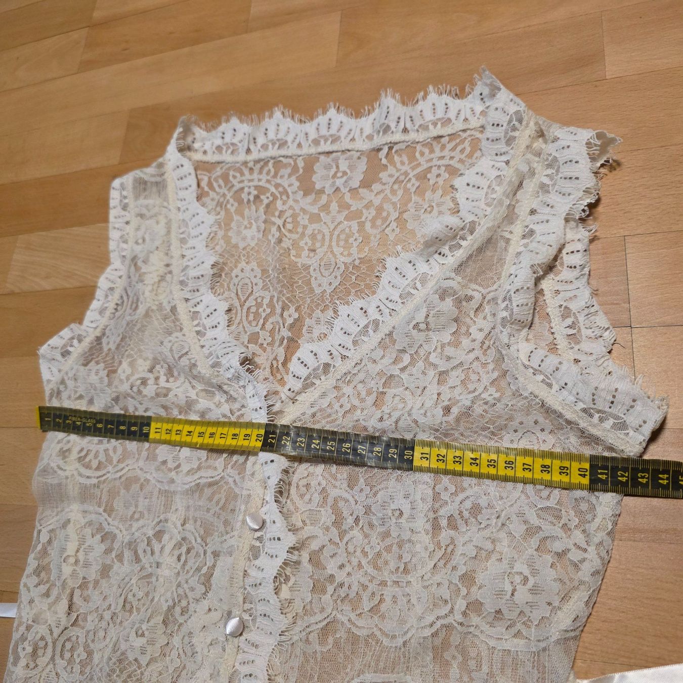 Blusen: Spitzenbluse creme Gr. M – elegant, transparent – Gebraucht aus Wald ZH von CapLux 5