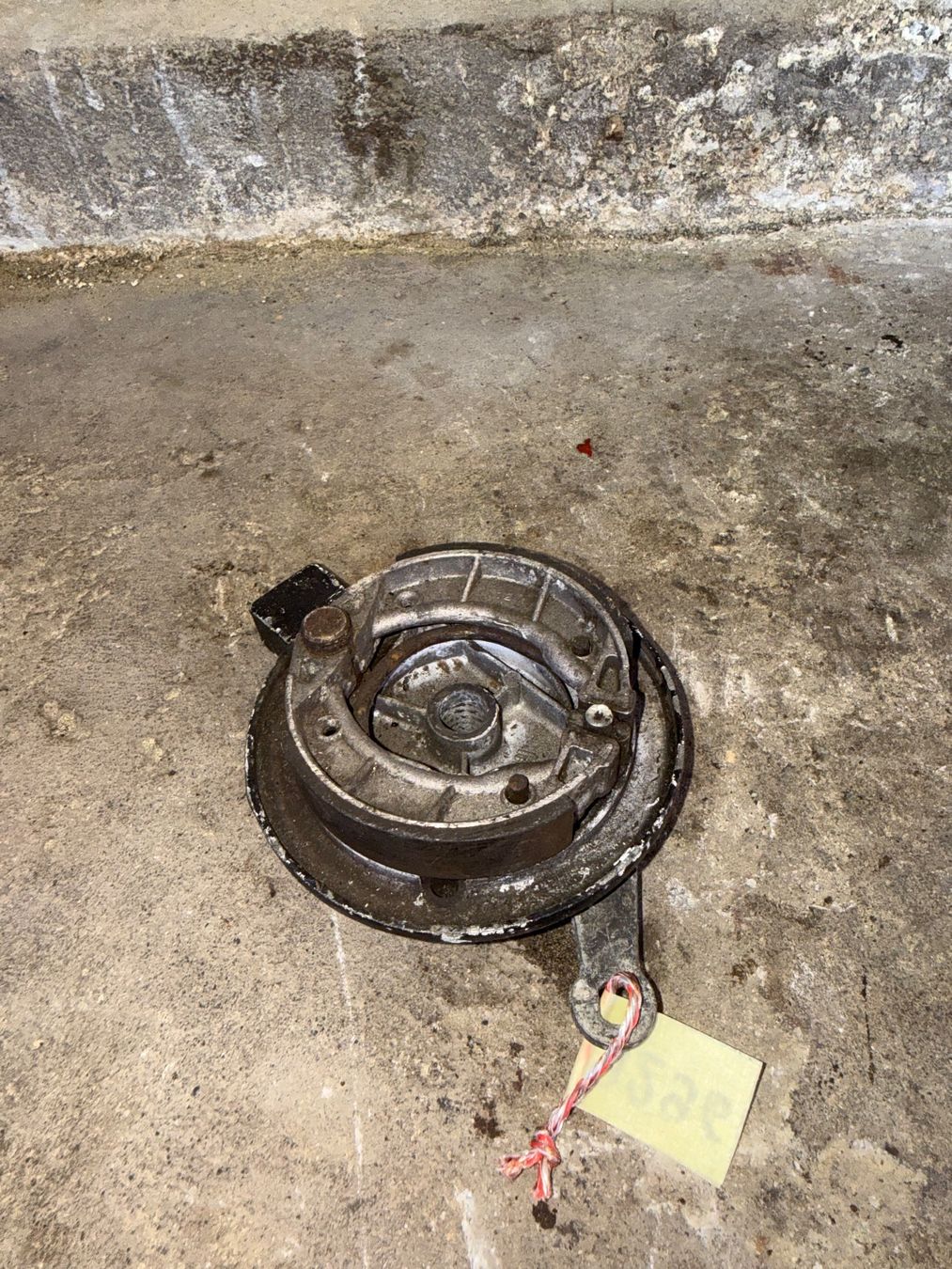 Fantic Mofa-Ersatzteile: Fantic Issimo Mofa Bremsankerplatte – Gebraucht aus Fahrni b. Thun von berger_tuning34 2
