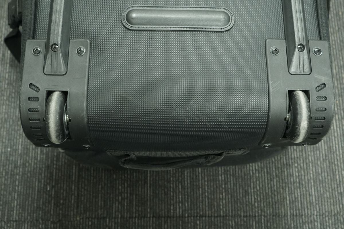 Dakine Borse: Dakine Split Roller Reisetasche mit 2 Rollen – Usato da Rüti ZH venduto da Restwert_Rueti_ZH 2