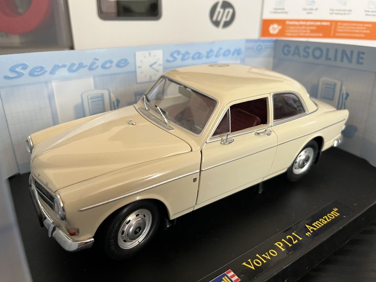 Volvo Modellini d'auto: Volvo P121 Amazon. 1:18 Revell – Usato da Rümlang venduto da Papamoll4