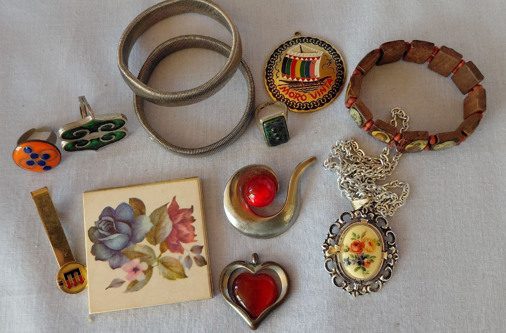 Altri gioielli: kleines Konvolut Modeschmuck – Usato da Trogen venduto da Limboo