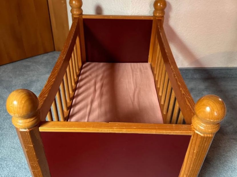 Giocattoli: Puppenbett Holz – Usato da Kloten venduto da S.Bout78 1