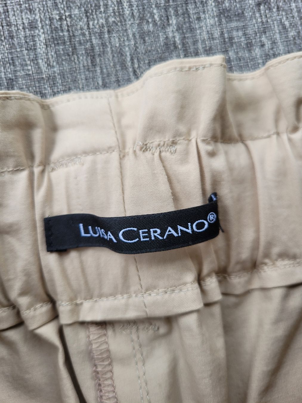Luisa Cerano Pantaloni: Luisa CeranoHose – Nuovo (secondo la descrizione) da Nottwil venduto da hei_8grm 1