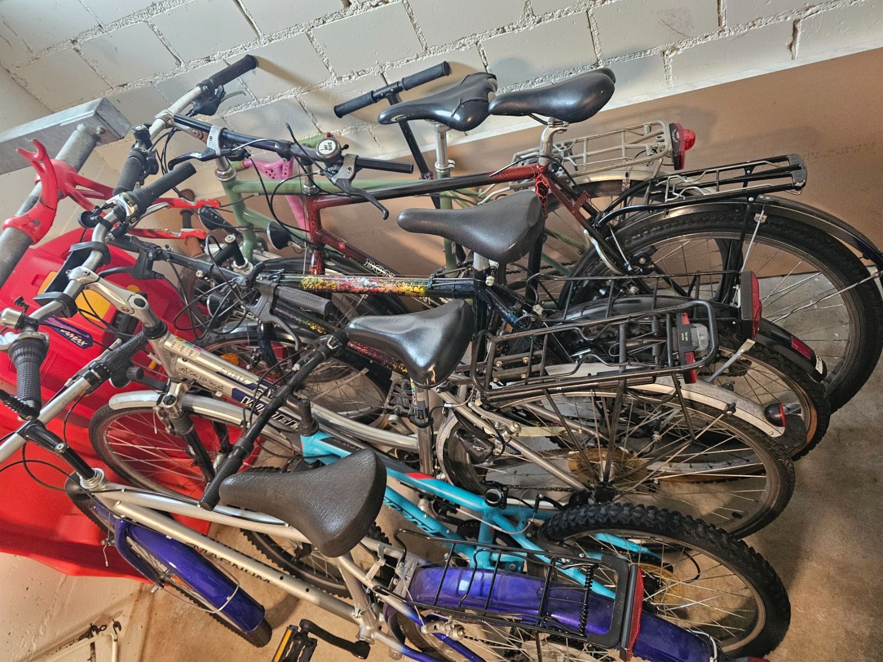 Biciclette: 8 Fahrräder – Usato da kleindöttingen venduto da Jimi-Hendrix