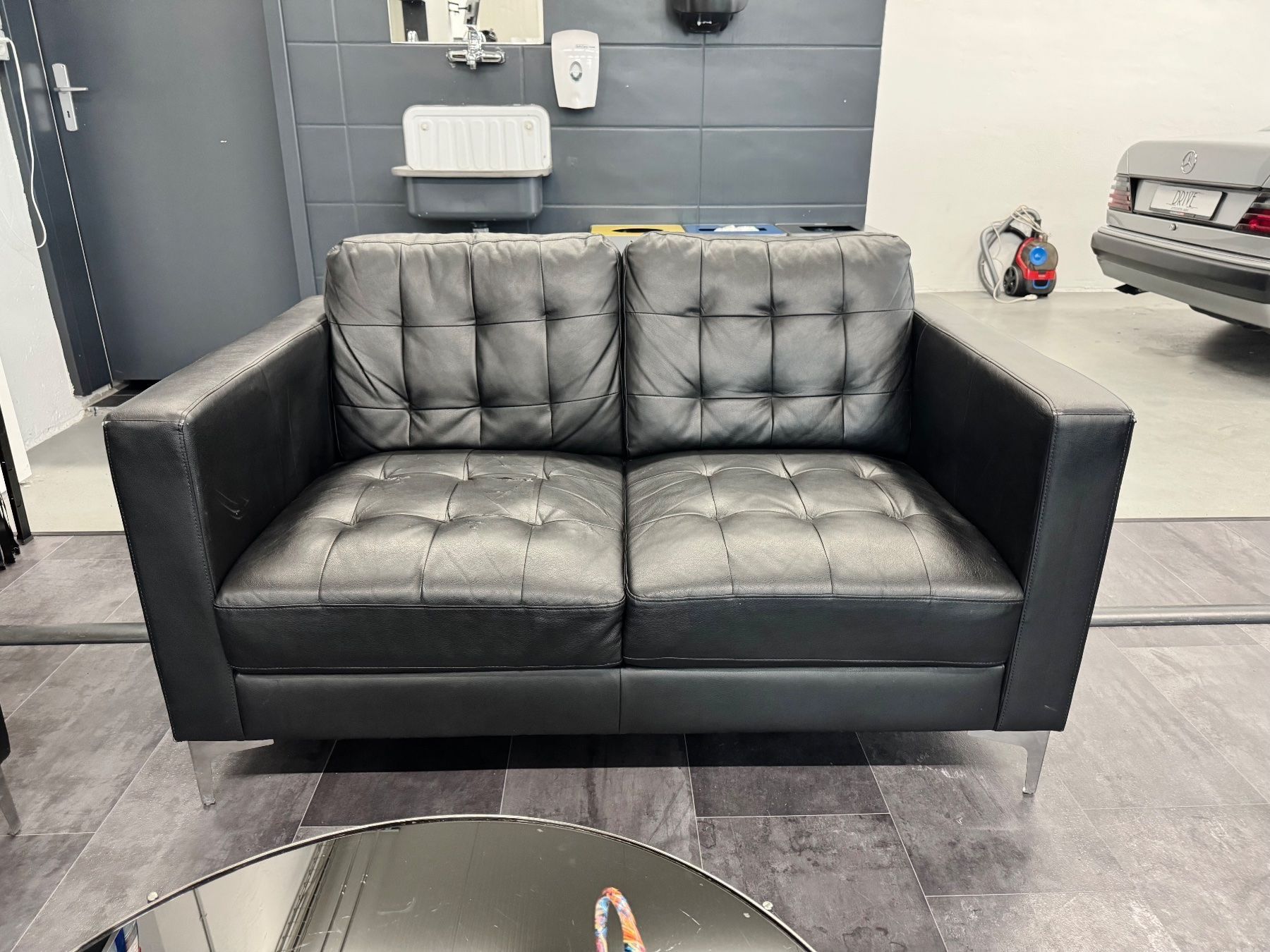 Divani: Kunstleder Sofaset / 3 & 2 - Sitzer Inkl. Hocker – Usato da Lüsslingen venduto da Dr1vee 3