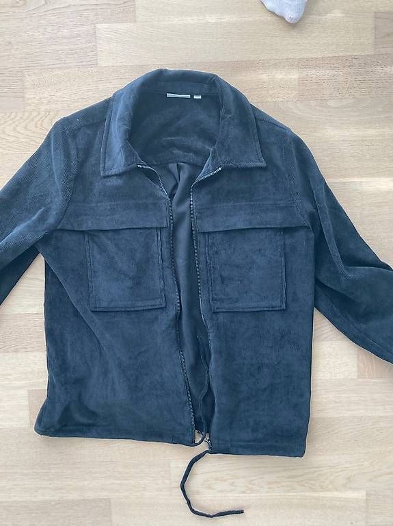Cecil Giacche: fabrikneue, samtene, schwarze Cecil Jacke, Grösse s – Nuovo e nell'imballaggio originale da Otelfingen venduto da pat_8jmb 4