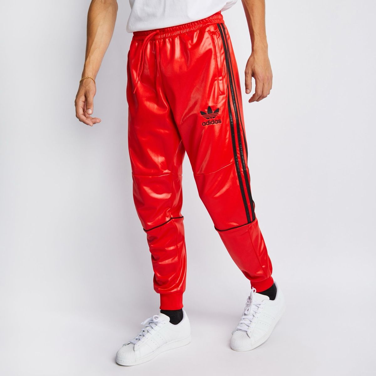 Adidas Pantaloni: Adidas Chile 20 red  pant – Nuovo (secondo la descrizione) da Magadino venduto da mattiasargenti81