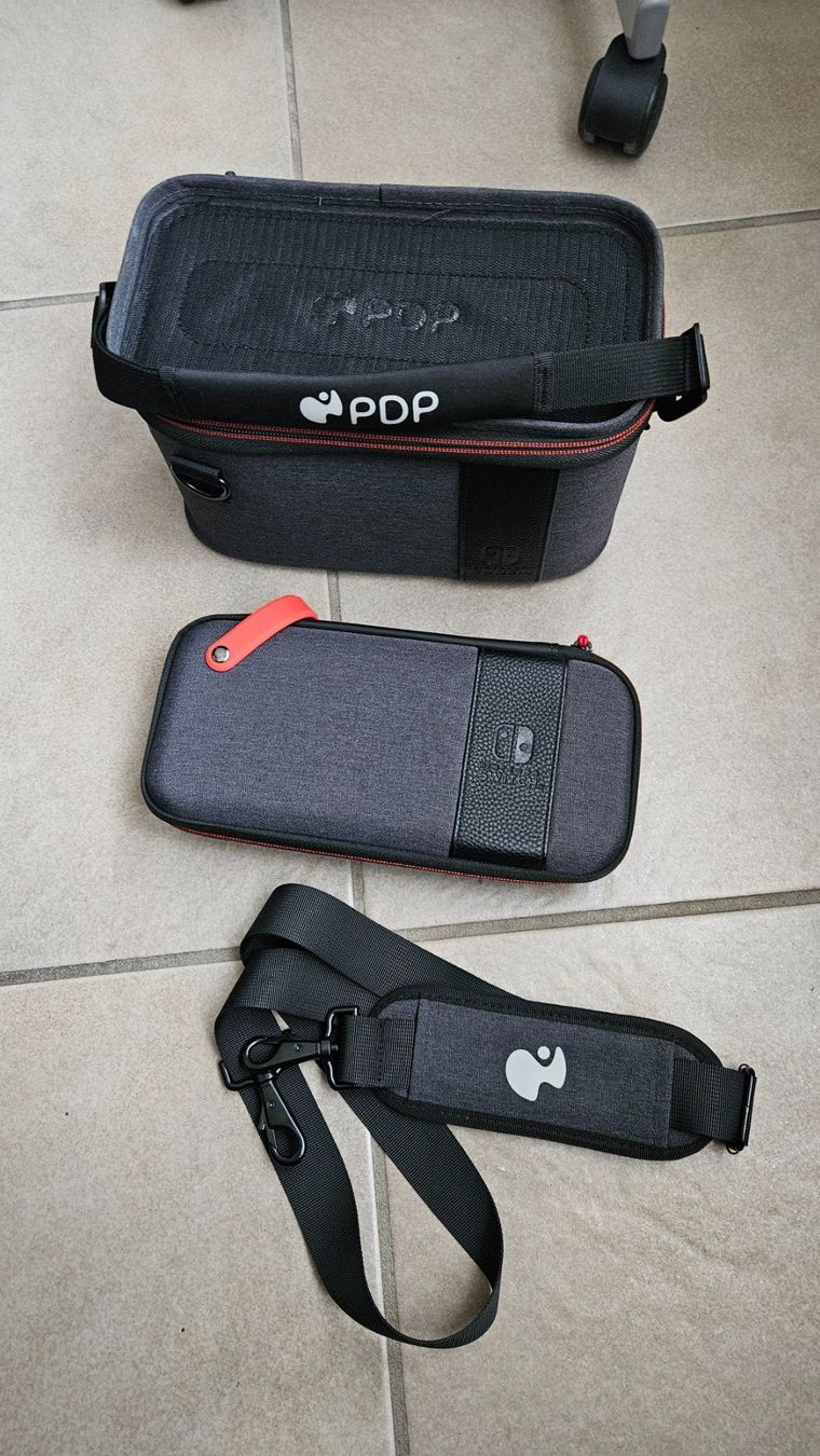 Nintendo Custodie protettive: PDP Nintendo Switch Tasche Pull-N-Go Case Elite Edition – Nuovo (secondo la descrizione) da Mellingen venduto da Hondavtr 3