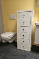 Weisses KALLAX Regal von Ikea mit 6 Schubladen