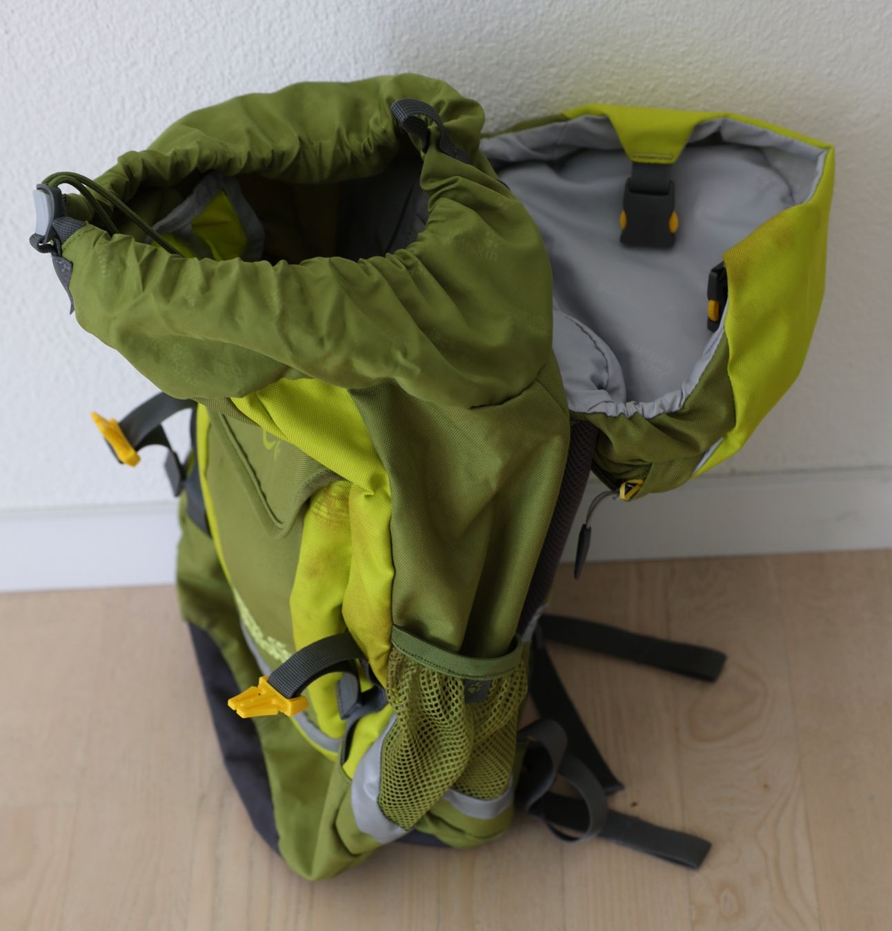 Jack Wolfskin Borse & Zaini: Kinderrucksack Jack Wolfskin grün – Usato da Zürich venduto da Buchholz01 2