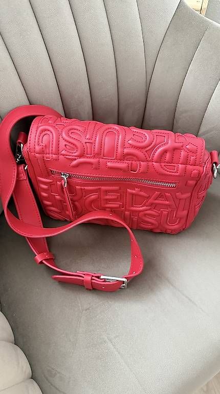 Borse da donna: Handtasche Desigual rot – Usato da Inwil venduto da Rknuddel 1
