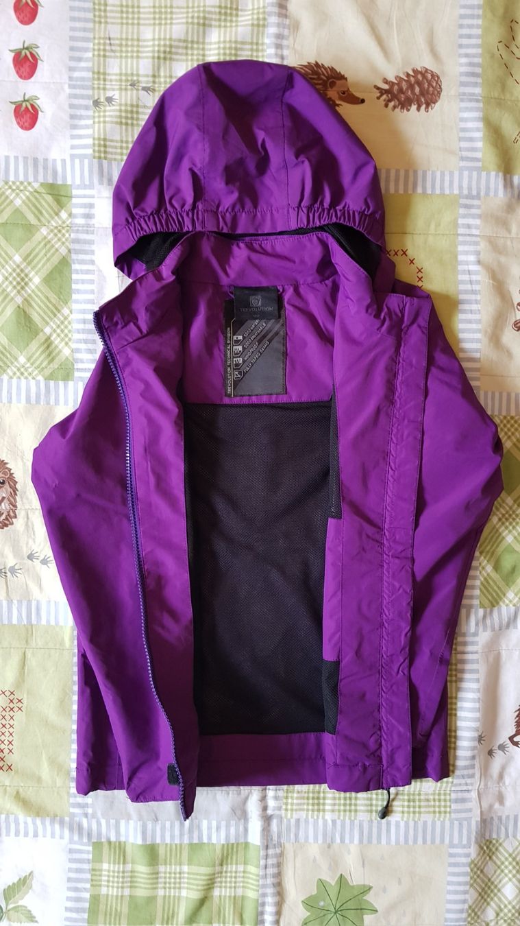 Trevolution Giacche & Cappotti: Trevolution Regenjacke Gr.122 – Usato da Luzern venduto da silvermoon12 1