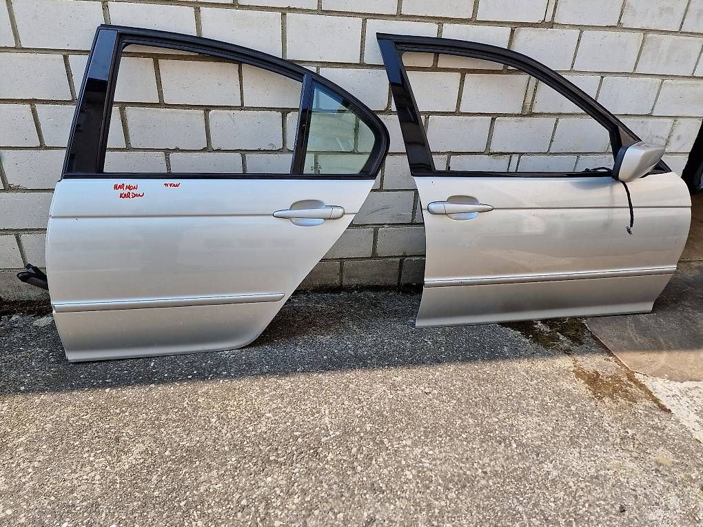 Tutti pezzi di ricambio auto: bmw e46 kombi/Limo Türe ab – Usato da Niedergösgen venduto da Zecinha 4