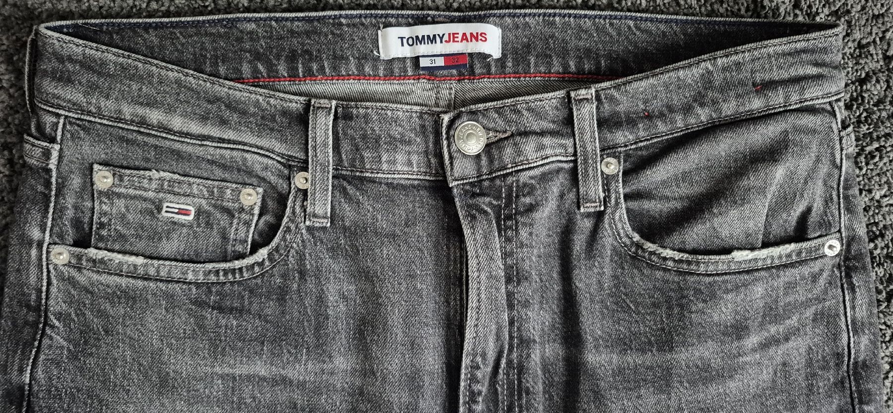 Tommy Hilfiger Jeans: Tommy Jeans.Gr.31 – Nuovo (secondo la descrizione) da Rodersdorf venduto da dane083 1