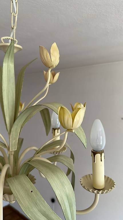Lampadari & plafoniere: Lampadario con fiori da soffitto – Usato da Giubiasco venduto da ful_xqs2 1