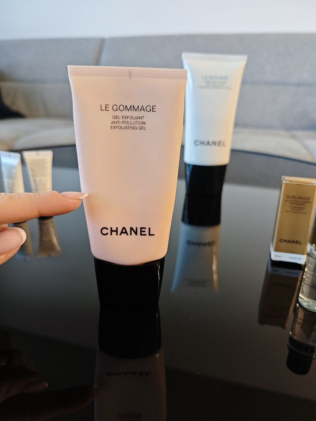 Chanel Soins du visage: Chanel Skincare Set 🩷 – D'occasion à Zürich par alu_dzr7 6