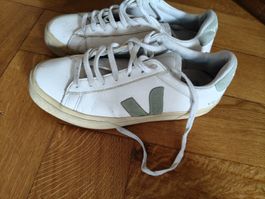 Baskets Veja blanches femme taille 41 bon état