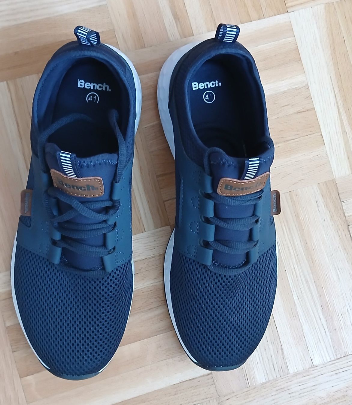Bench Scarpe da donna: Sneakers Bench dunkelblau Grösse 41 – Usato da Nürensdorf venduto da man_8l8s 1