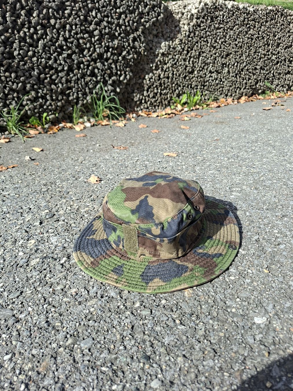 Schweizer Armee Hüte, Mützen & Caps: Buschhut Aufklärerhut – Gebraucht aus Schübelbach von Hilti010