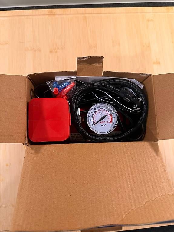Compressori: [NEUF] Mini compresseur Portable 12V - 18 Bars – Usato da Chavannes-Renens venduto da Ty_no 1