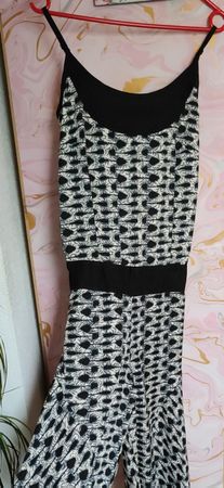 Sommerlicher Jumpsuit mit Muster, Grösse M, Top Zustand