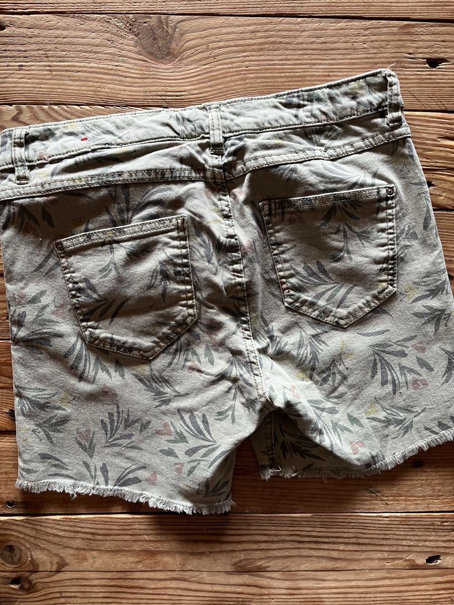 S.Oliver Jeans: S.Oliver smart Shorts grün – Nuovo (secondo la descrizione) da Nesslau venduto da -Unique- 1