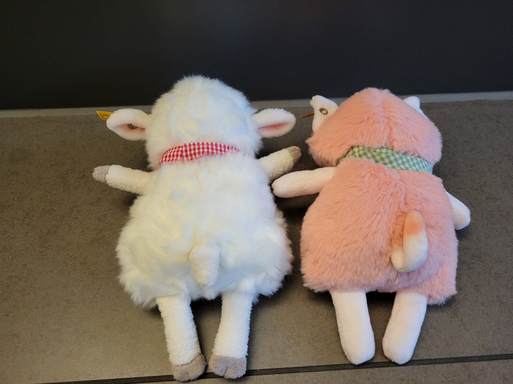Steiff Giocattoli: Steiff Schwein und Schaf – Nuovo (secondo la descrizione) da Zürich venduto da Orchidee 2