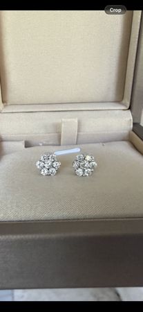 Boucles d’oreille fleurs Platine