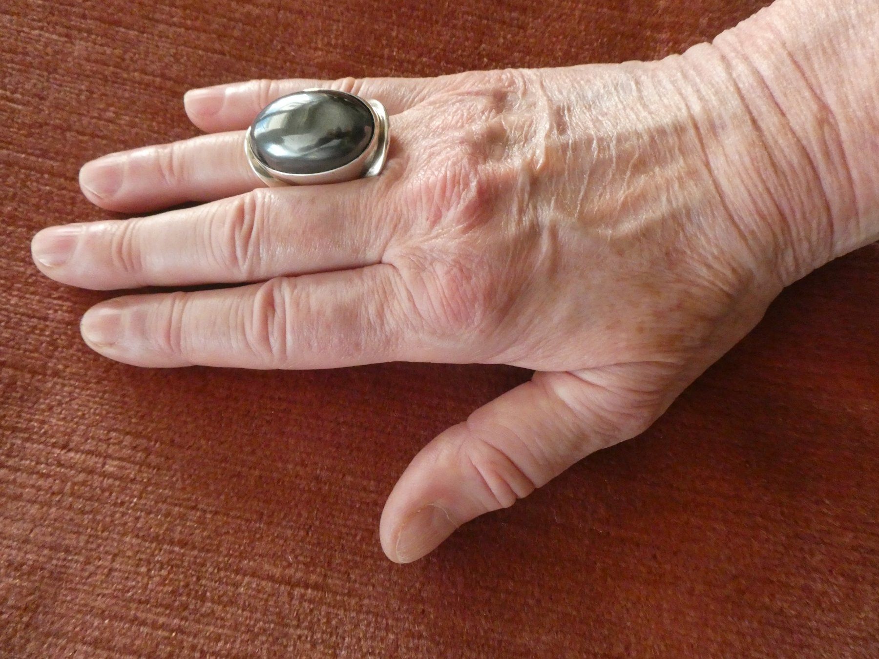 Ringe: Ring mit poliertem Hämatit Silber Design DENMARK Vintage – Gebraucht aus Basel von Robyn 4