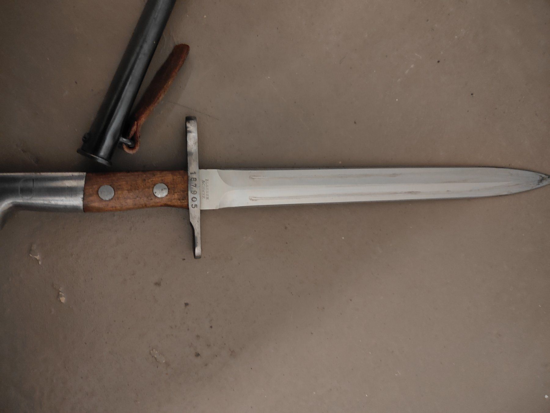 Stichwaffen: Schweizer Bajonett  mit Lederscheide, Top Zustand! – Gebraucht aus Olten von Mezopotamya 4