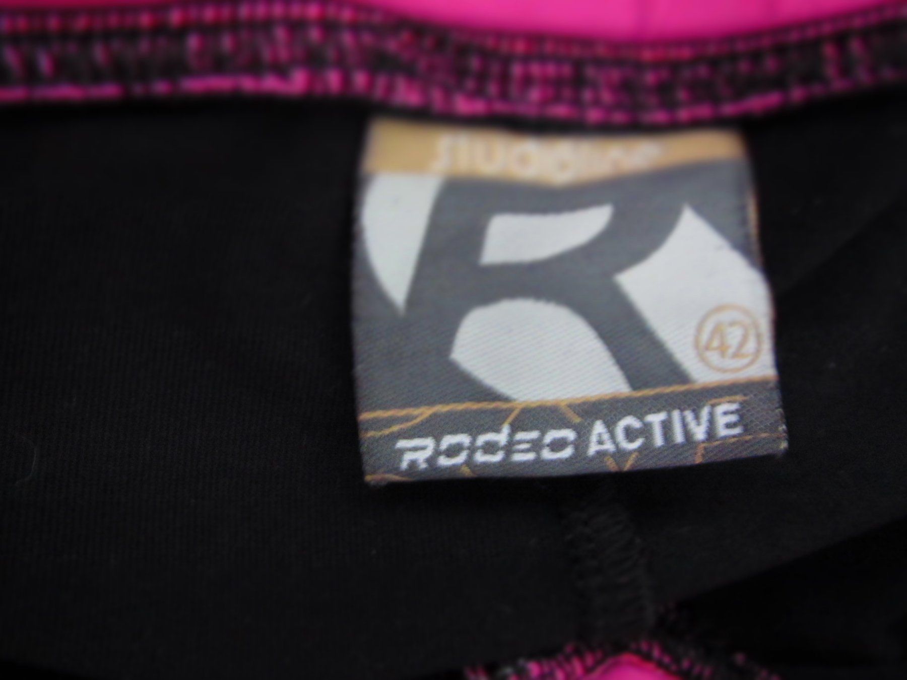 Gilet & Giacche senza maniche: ENSEMBLE DE SPORT INCO RODEO ACTIVE – Usato da Murten venduto da Selliot 5