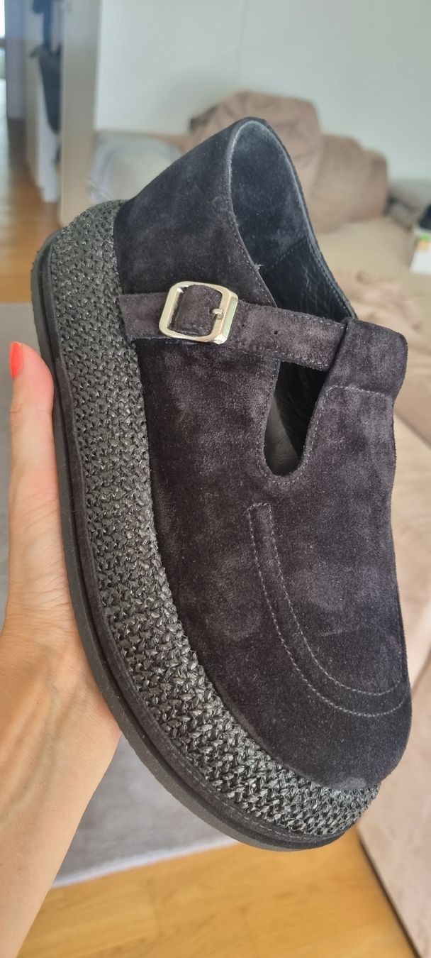 Scarpe da donna: Black Suede leather T-Strap Platform Shoes Size 37 – Nuovo (secondo la descrizione) da Kerzers venduto da ilo_8zmv