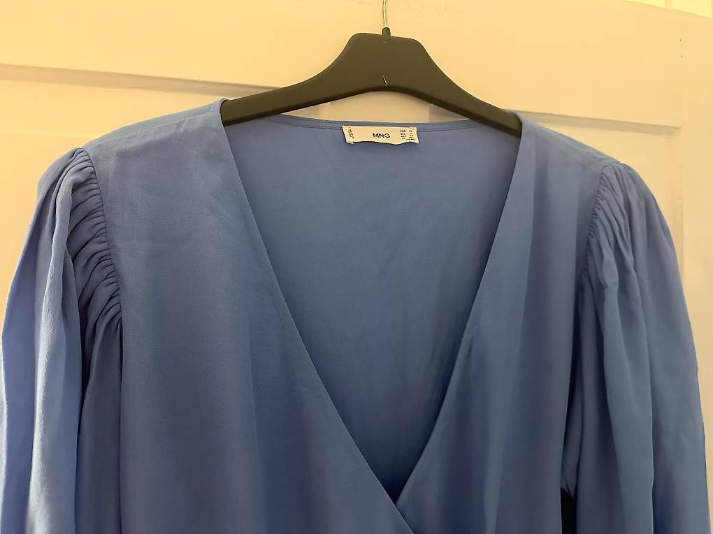 Mango Blusen: NEU! Schöne BLUSE von MANGO. Gr. 42/44 – Neu (gemäss Beschreibung) aus Flawil von mar_9chb 2