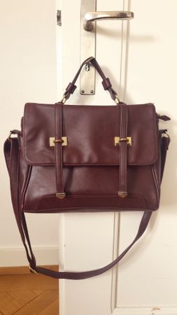 Schicke Umhängetasche/Handtasche/Aktentasche in Bordeauxrot