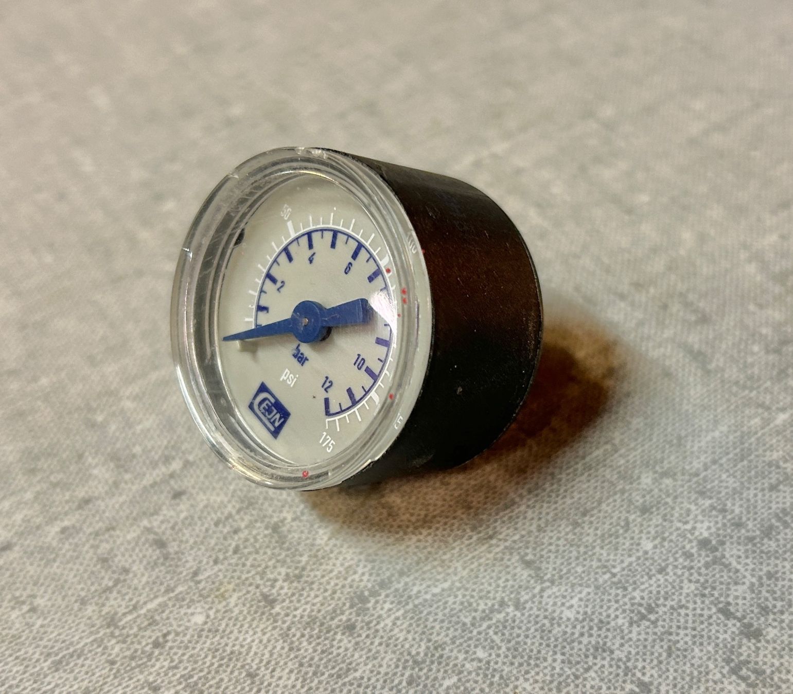 Misurare: CEJN Manometer 0-12bar ø38mm – Usato da Schaffhausen venduto da ROCAMECANICA