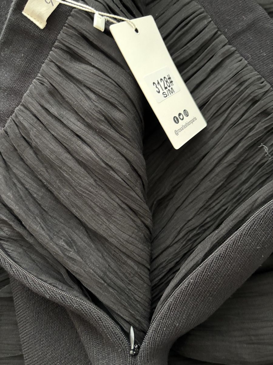 Gonne: Longue jupe noire taille M/S – Nuovo e nell'imballaggio originale da Brügg BE venduto da rah_mqh8 1