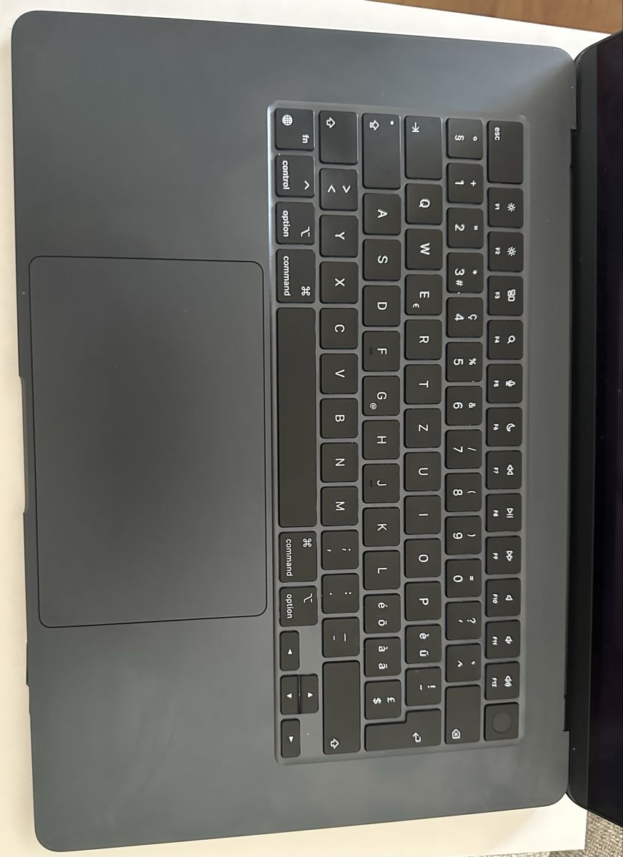 Apple Portables: MacBook Air, M3 – D'occasion à Wetzikon ZH par fre_zv9v 1