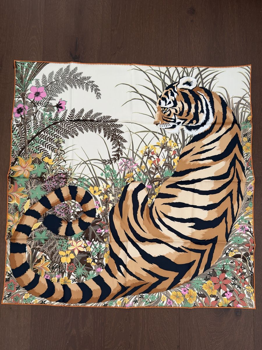 Hermès Foulard & Sciarpe: Hermès Carré 70 silk scarf NEW – Nuovo e nell'imballaggio originale da Zürich venduto da ilo_ckh7