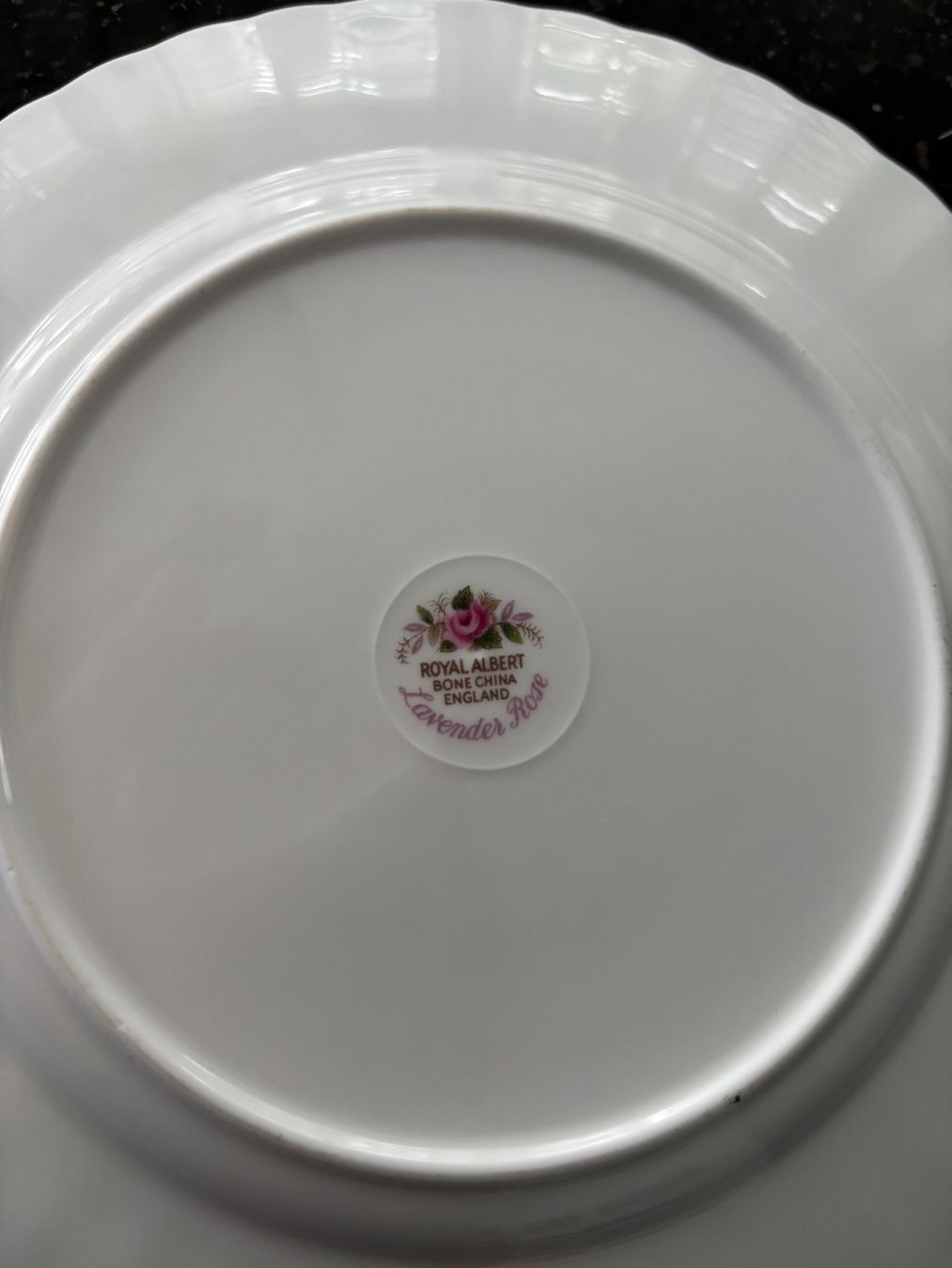 Royal Albert Geschirrsets: Royal Albert Moss Rose Gedeck – Gebraucht aus Jonschwil von Dr.MeganHunt 4