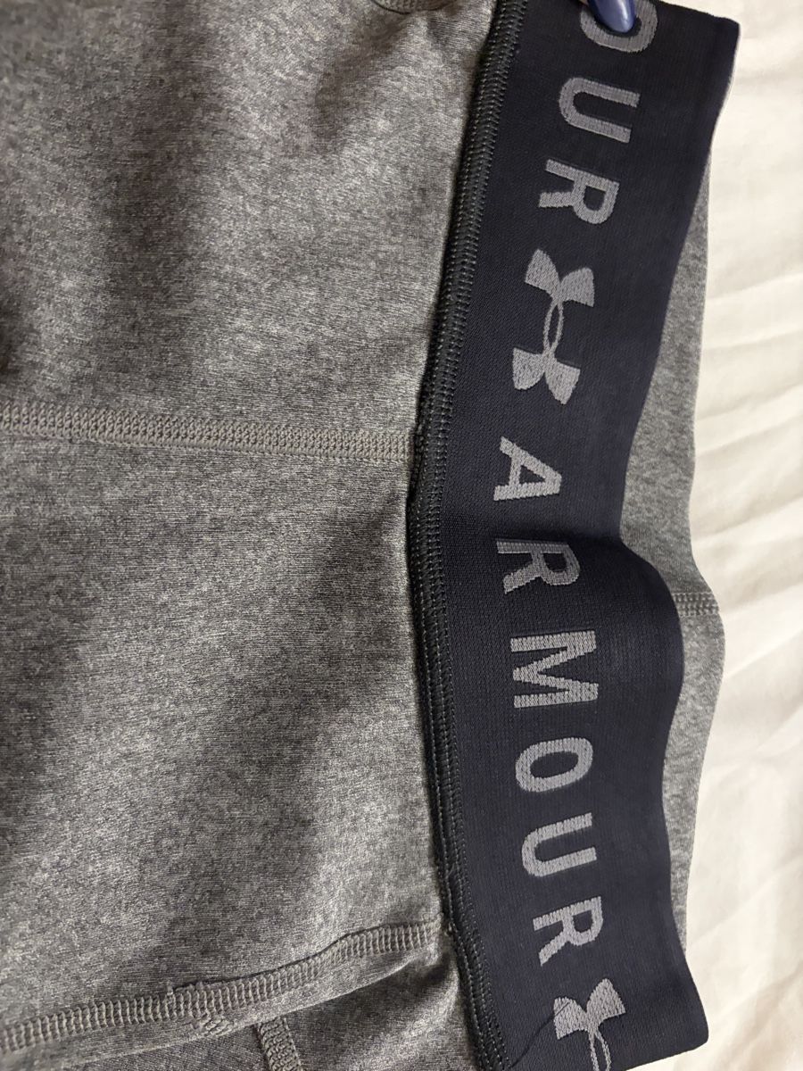 Under Armour Leggings: Under Armour Leggings, Grau meliert, Gr. S – Usato da Ebnat-Kappel venduto da Mzottli 3