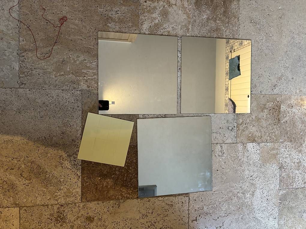 Specchi: Trois miroirs avec fixations – Nuovo (secondo la descrizione) da Combremont-le-Grand venduto da papillon710