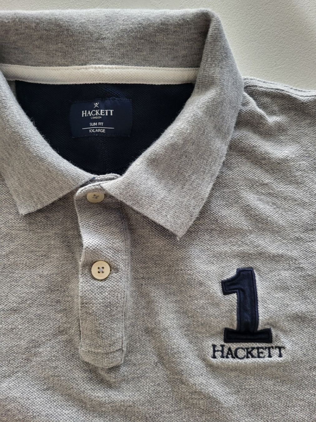 Hackett Magliette Polo: Hackett London Polo Shirt Grau – Usato da Basel venduto da Ywana 1