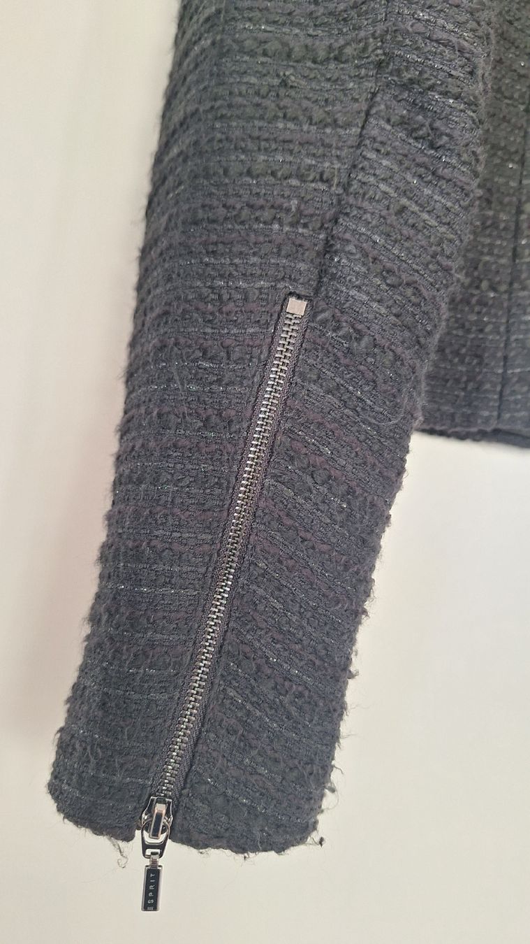 Esprit Jacken: Schwarze elegante Esprit Kurzjacke, Gr. 36/38 – Gebraucht aus Oberkulm von kar_jgx9 4