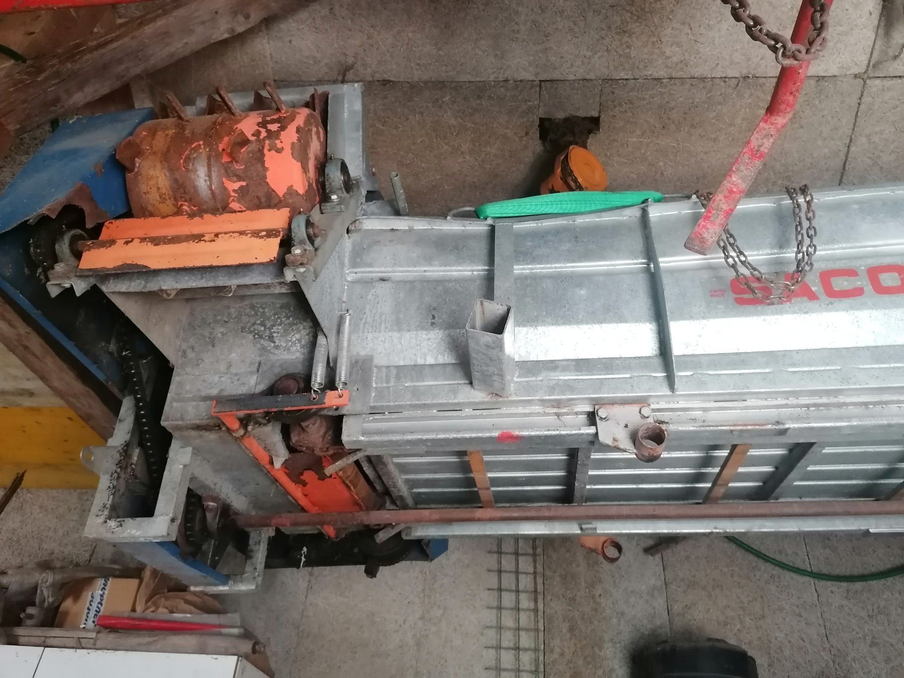 Tutte le macchine: Miststreuer SACO 140 SH – Usato da Flumserberg Bergh venduto da rowifl
